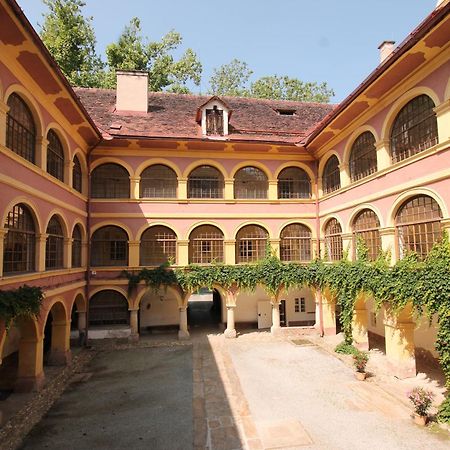 Schloss Frauenthal Apartment Deutschlandsberg Exterior photo