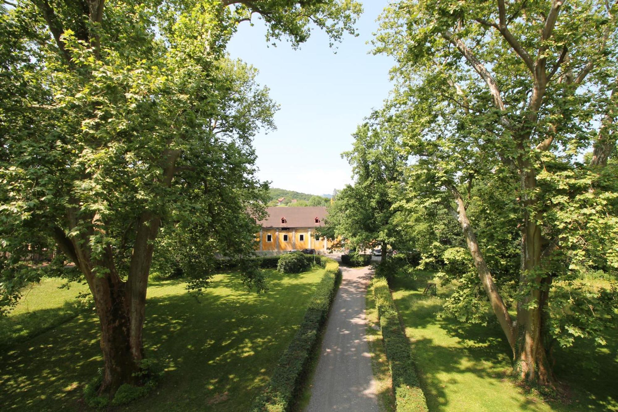 Schloss Frauenthal Apartment Deutschlandsberg Exterior photo